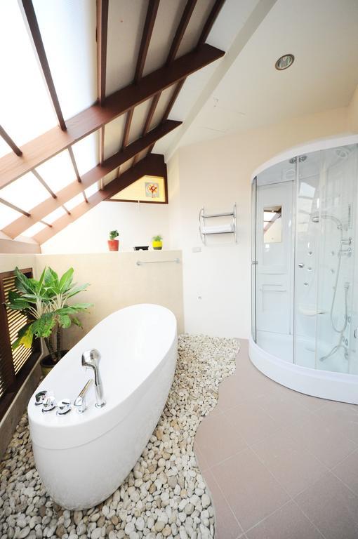 Maeklong Marina Resort Ratchaburi Rum bild