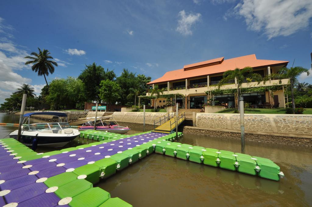 Maeklong Marina Resort Ratchaburi Exteriör bild