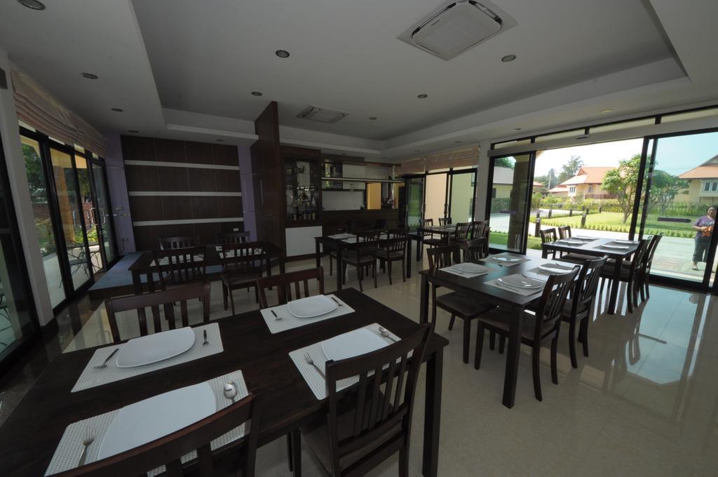 Maeklong Marina Resort Ratchaburi Exteriör bild