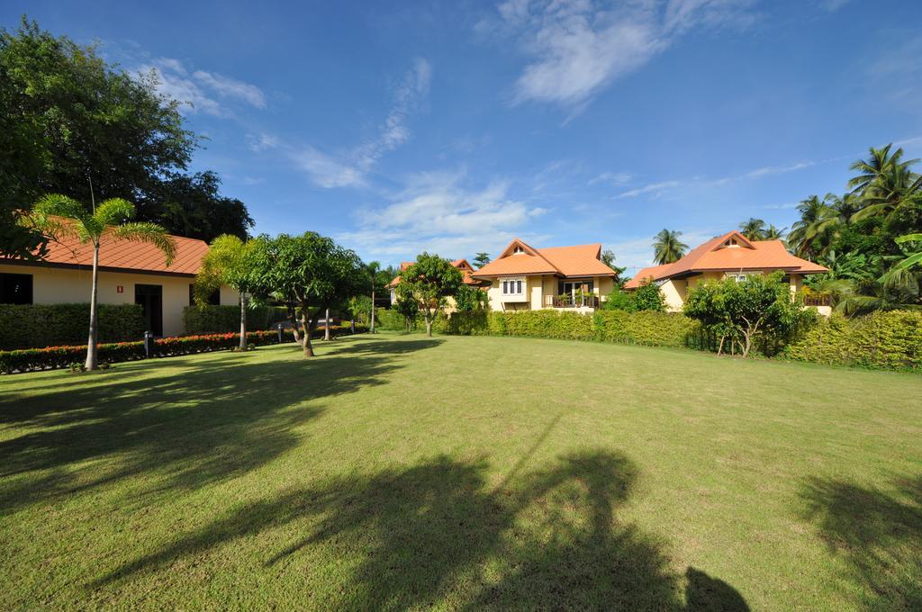 Maeklong Marina Resort Ratchaburi Exteriör bild